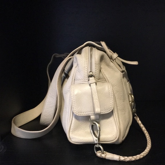 Danier Genuine Pebbled Leather Emily Shoulder Bag Purse Coffee cream - Picture 3 of 12